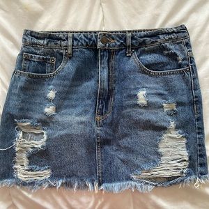 Ripped denim skirt from forever21. US/CA size 29.
